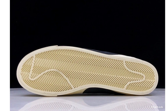 O-W Nike  Mid AA3832-100 Blazer 1121